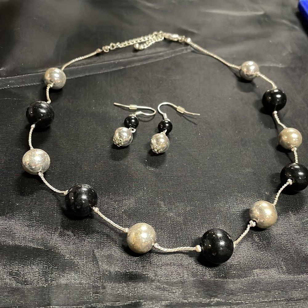 Silver and black beads on silver chain with matching drop earrings, 17-20 inches
